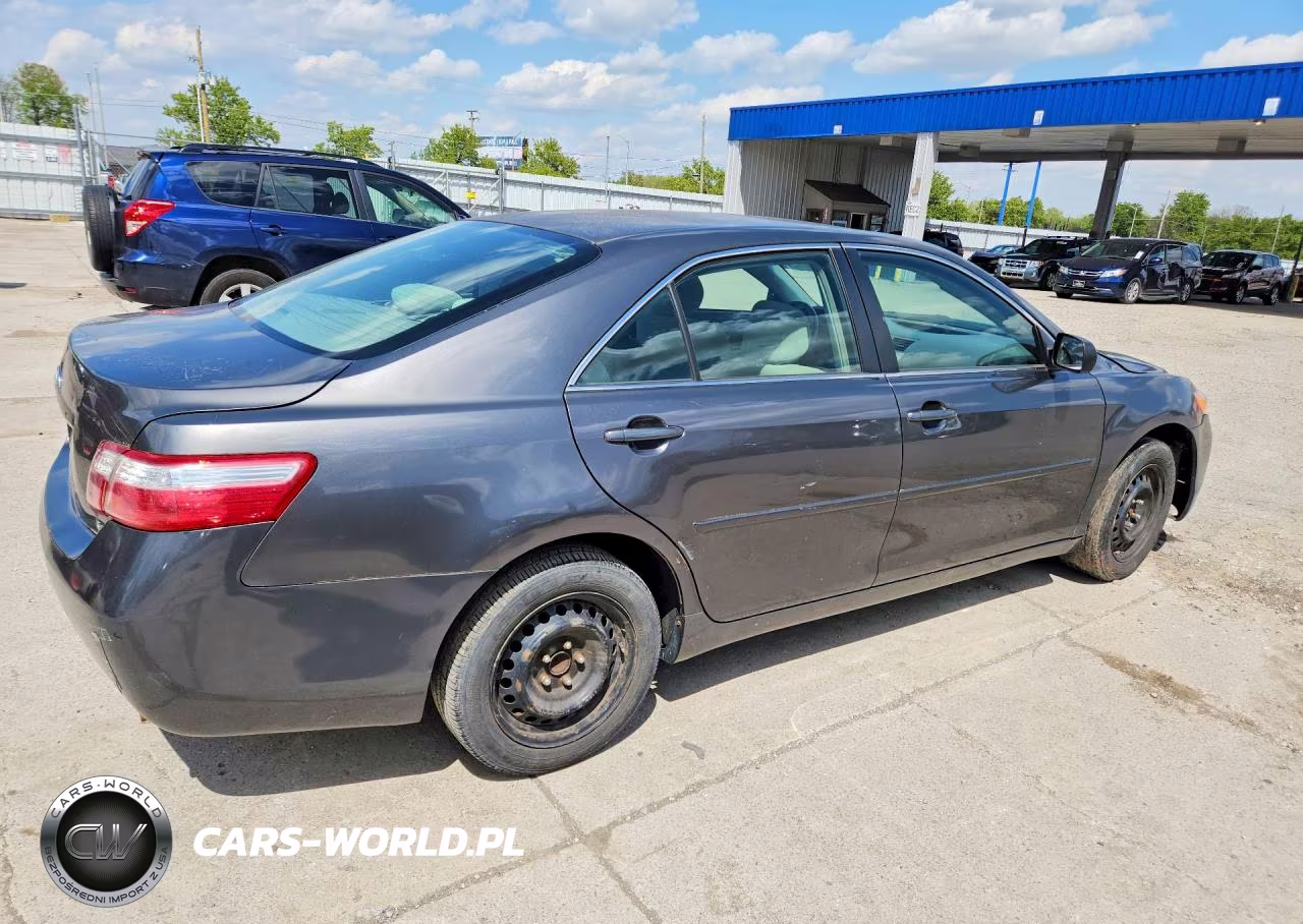 2007 Toyota Camry Le VIN:JTNBE46K573070172 - 3