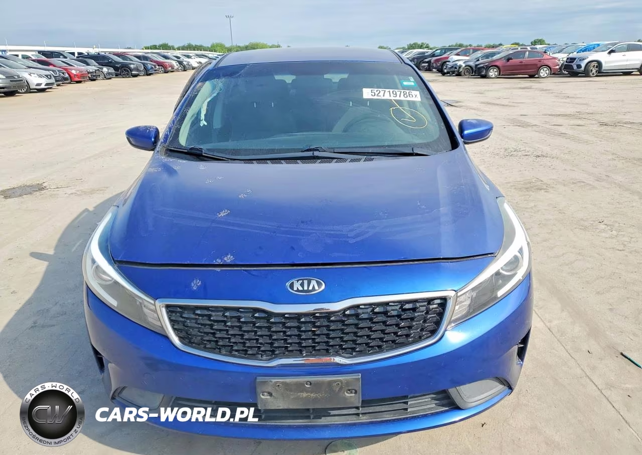 2018 Kia Forte Lx VIN:3KPFL4A79JE170418 - 5