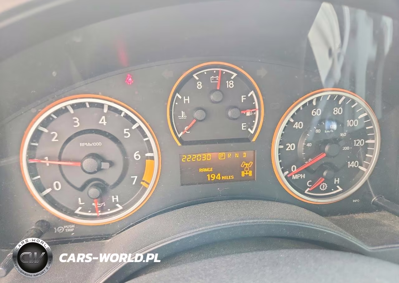 2014 Nissan Titan Sv VIN:1N6BA0EC0EN513975 - 9