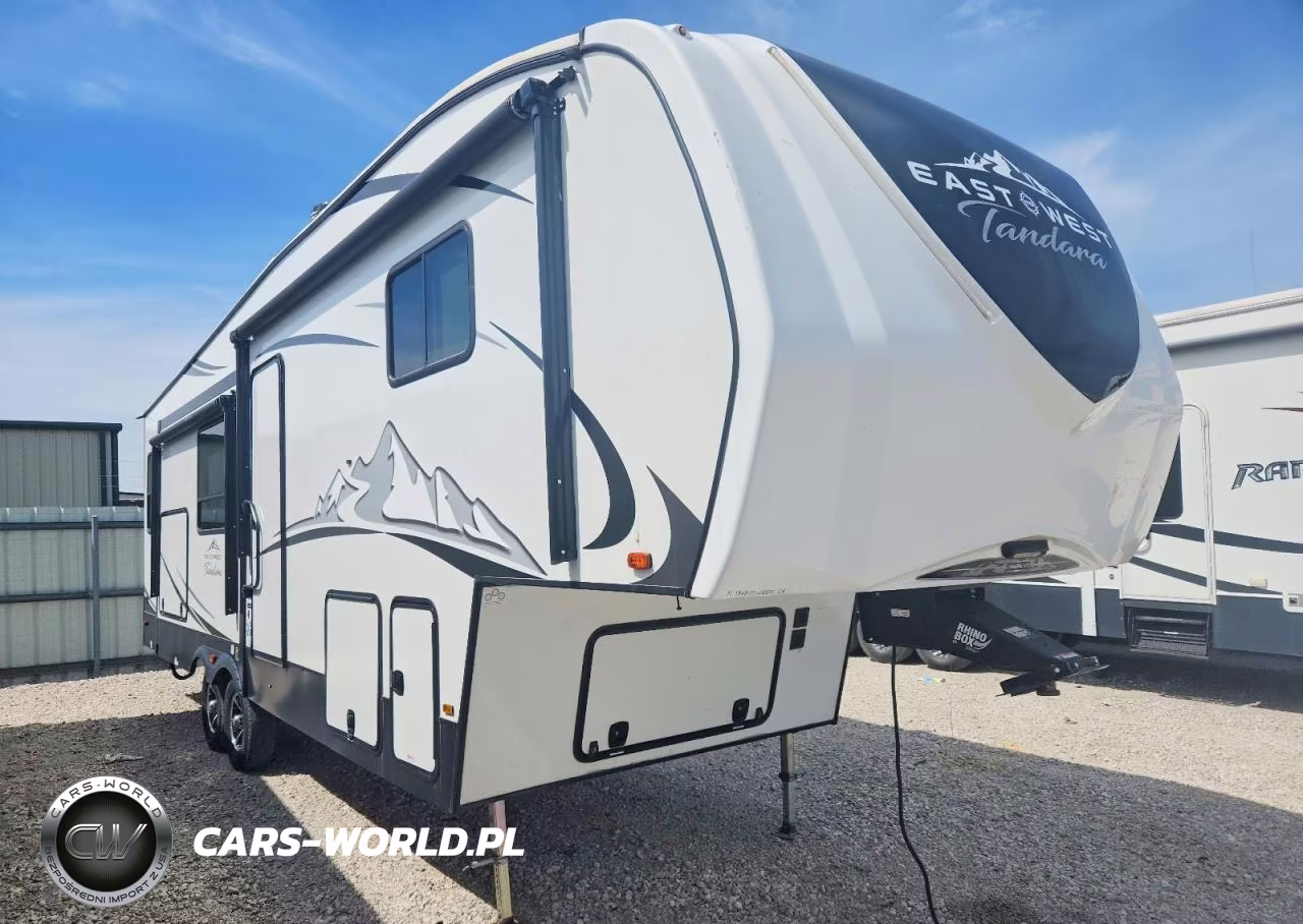 2022 Forest River East West Camper – zdjęcie 1 z 10