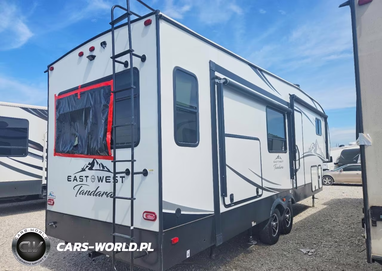 2022 Forest River East West Camper VIN:5ZT3TDUB9N9011670 - 4