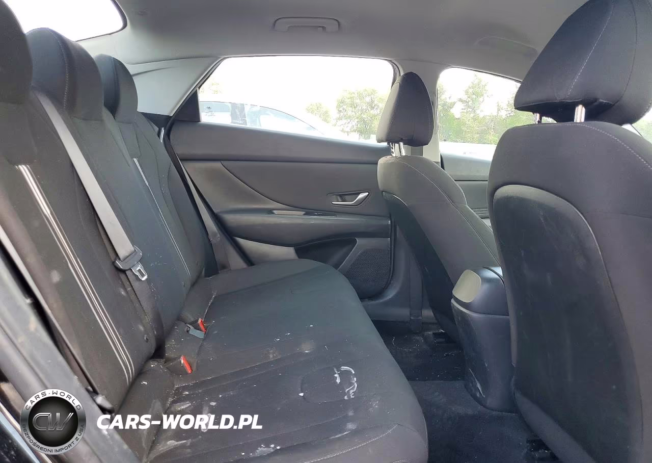 2023 Hyundai Elantra Sel VIN:5NPLS4AG6PH113149 - 10