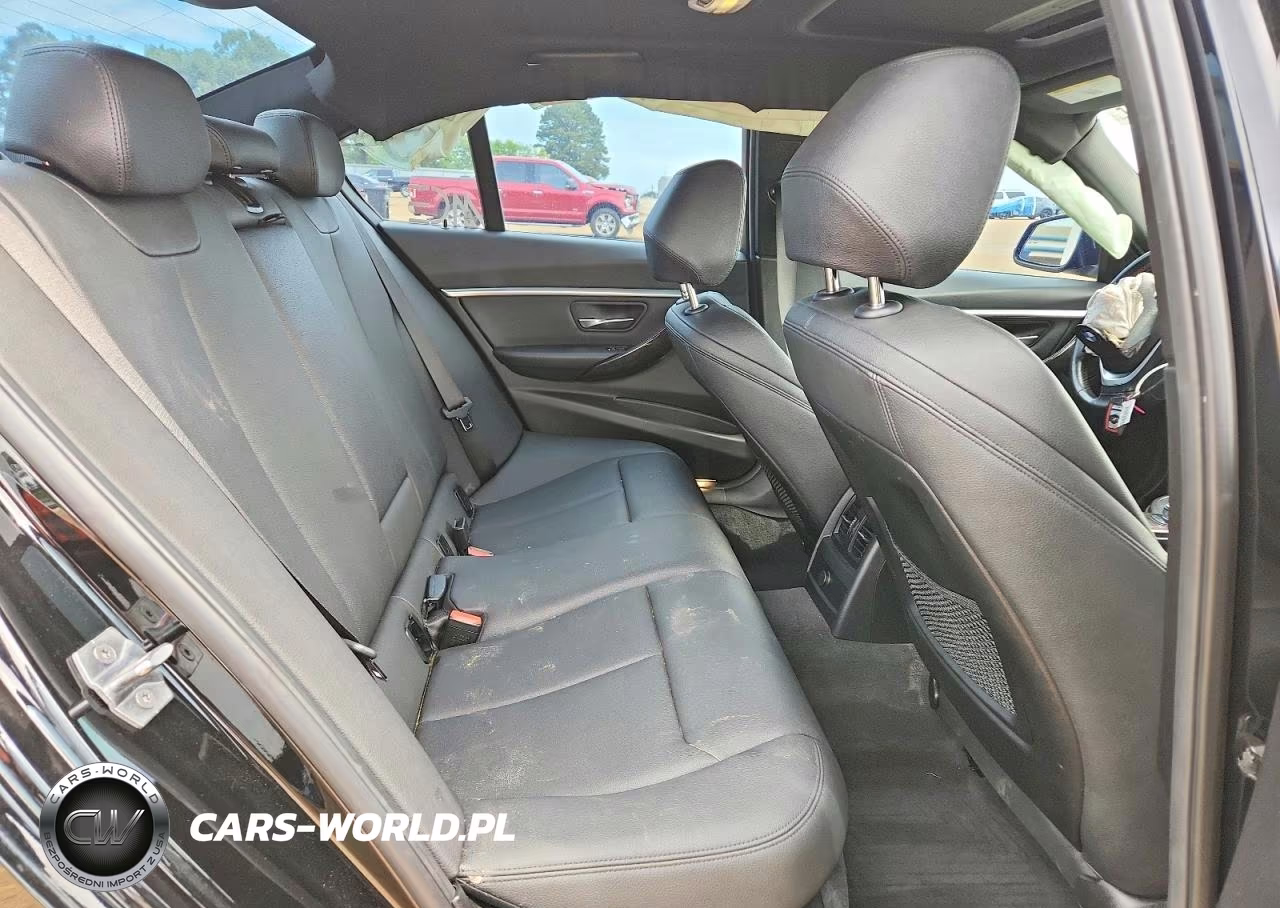 2018 BMW 330 Xi VIN:WBA8D9C56JA616345 - 10