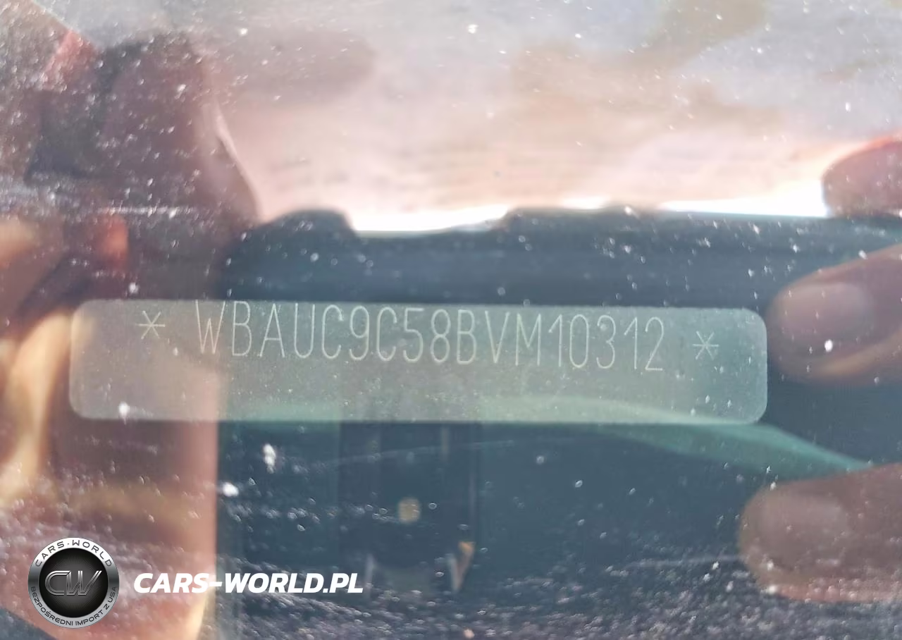 2011 BMW 135I VIN:WBAUC9C58BVM10312 - 12