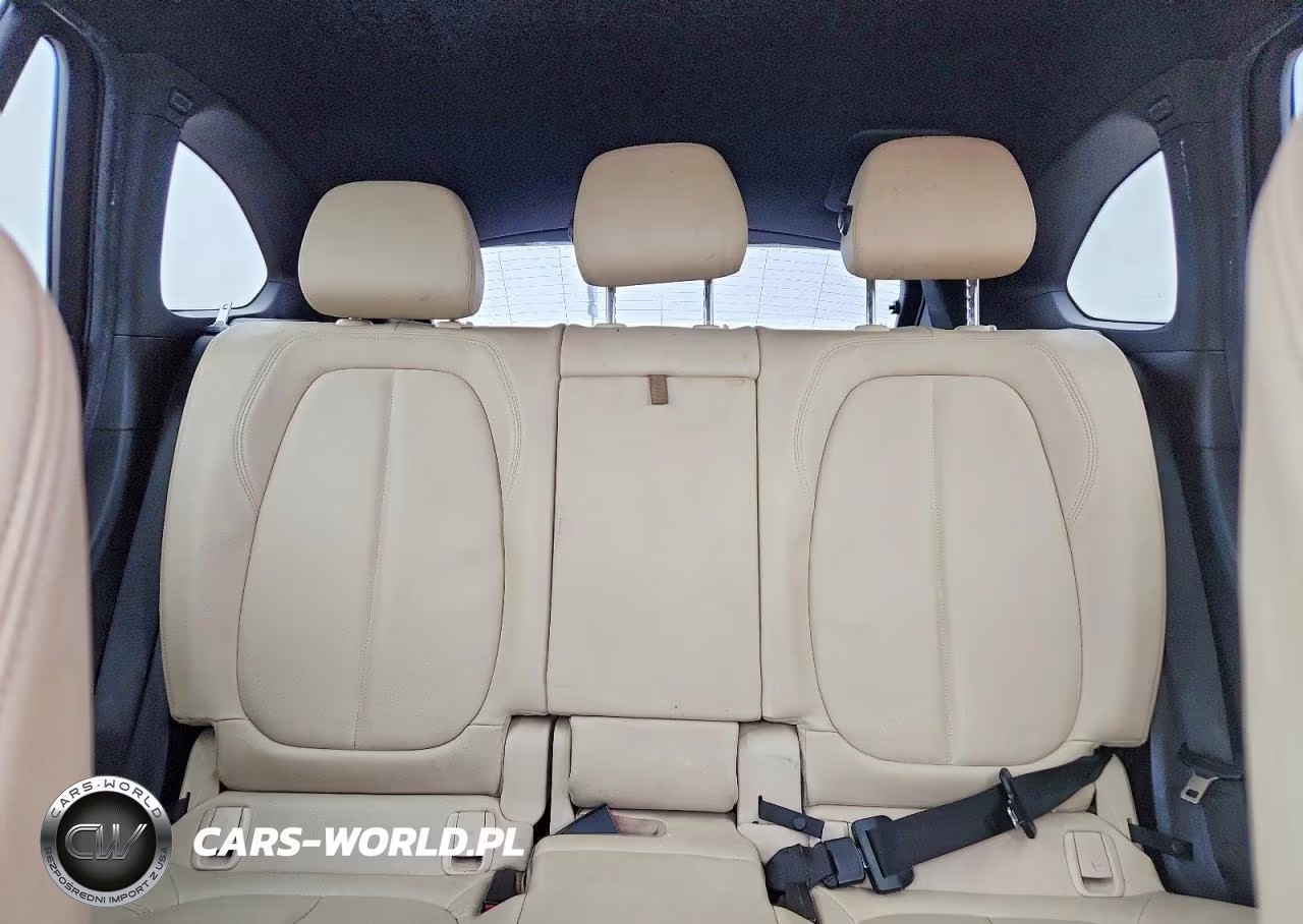 2018 BMW X1 Sdrive28I VIN:WBXHU7C32J5H45431 - 10