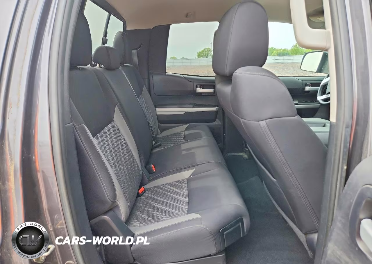 2018 Toyota Tundra Sr5 VIN:5TFUW5F15JX743355 - 10