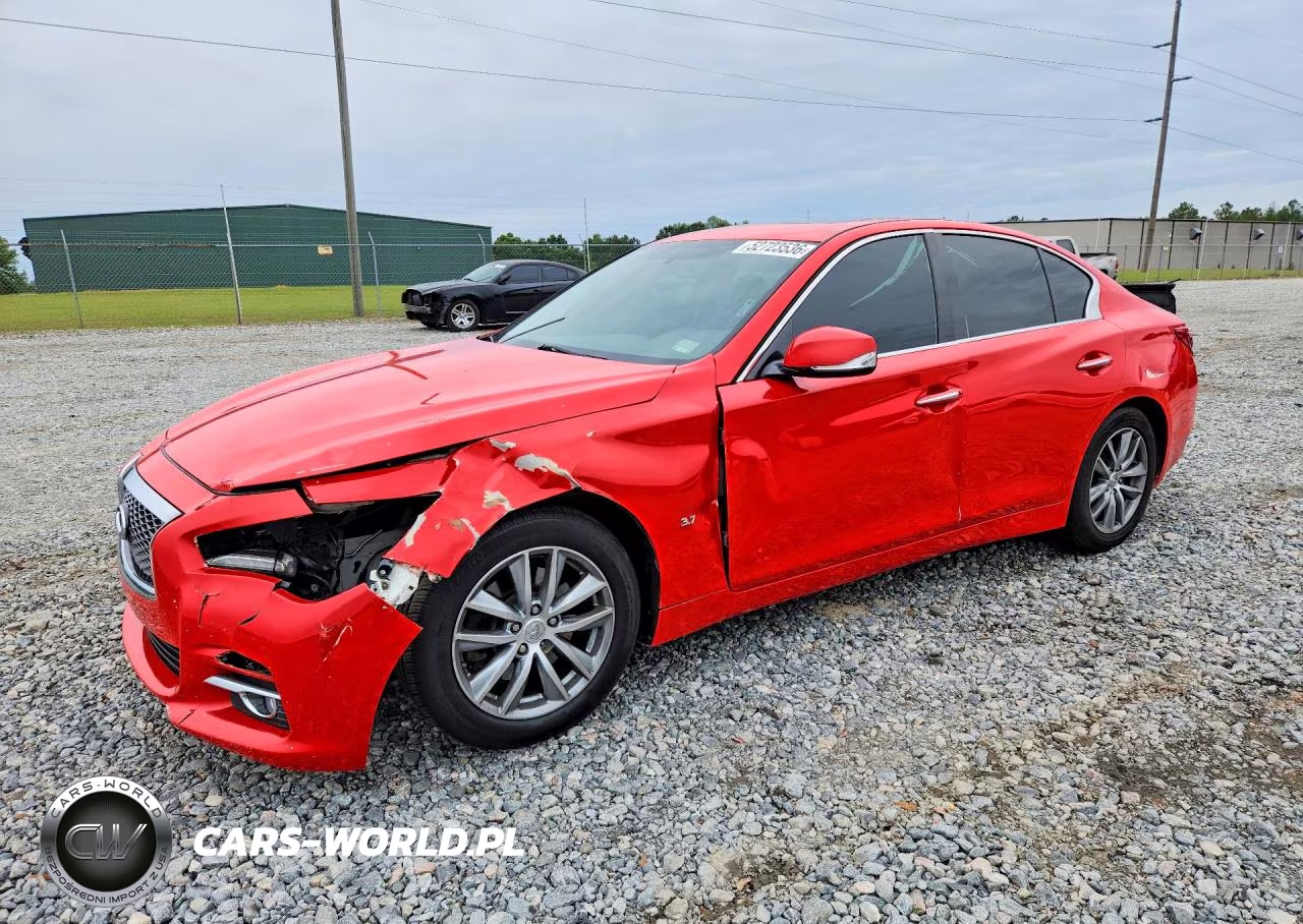 2015 Infiniti Q50 Base