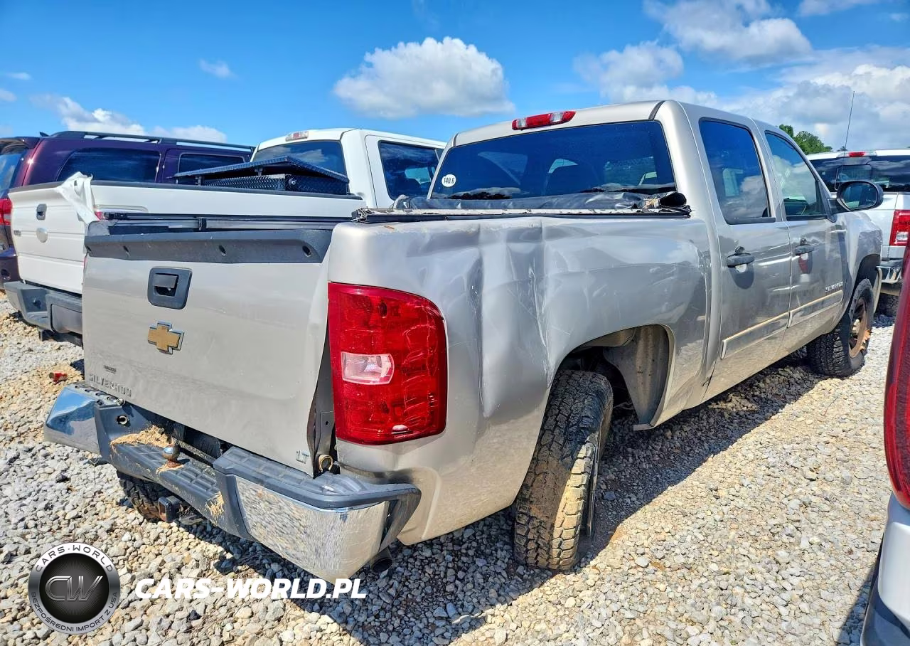2008 Chevrolet Silverado VIN:2GCEC13C981114927 - 3