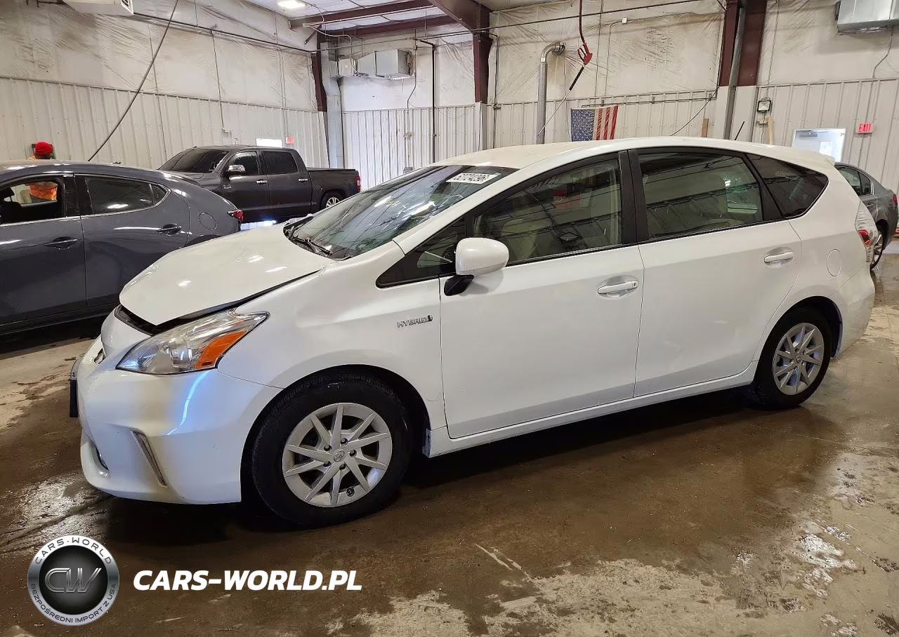 2014 Toyota Prius V Two – zdjęcie 1 z 12