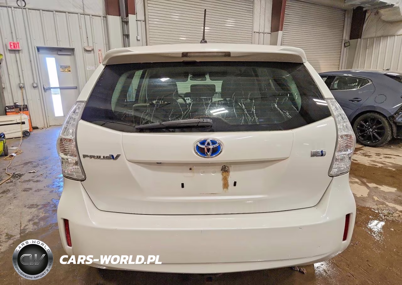 2014 Toyota Prius V Two VIN:JTDZN3EU1E3354637 - 6