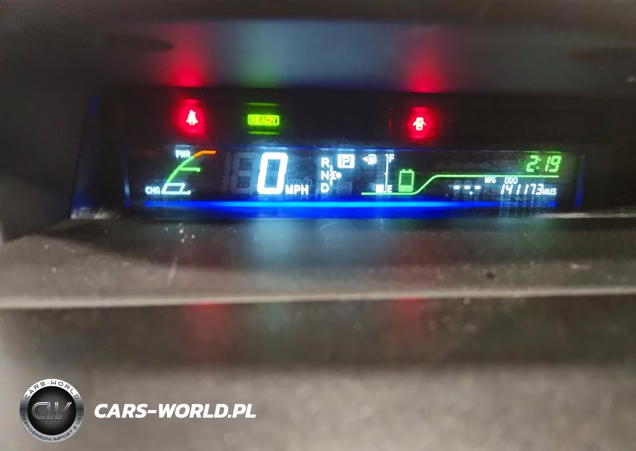 2014 Toyota Prius V Two VIN:JTDZN3EU1E3354637 - 9