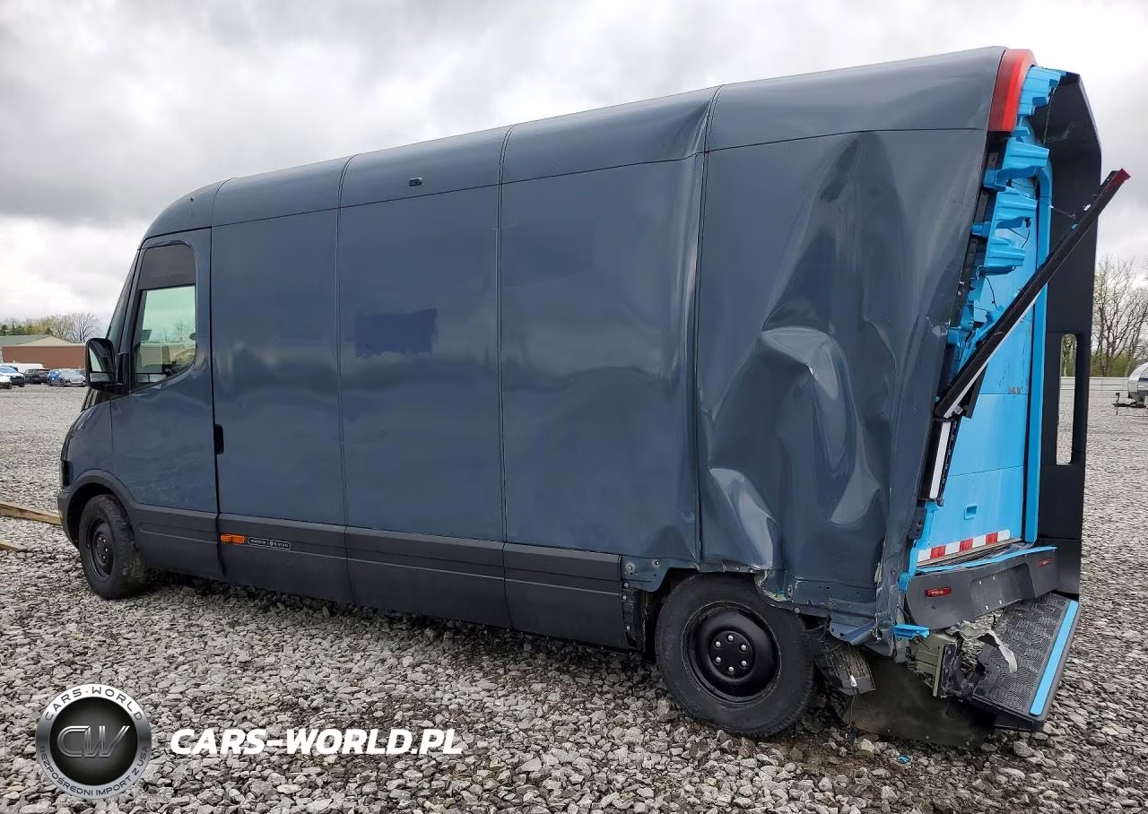 2023 Rivian Edv 700 Delivery Van VIN:7FCEHEB77PN014541 - 2