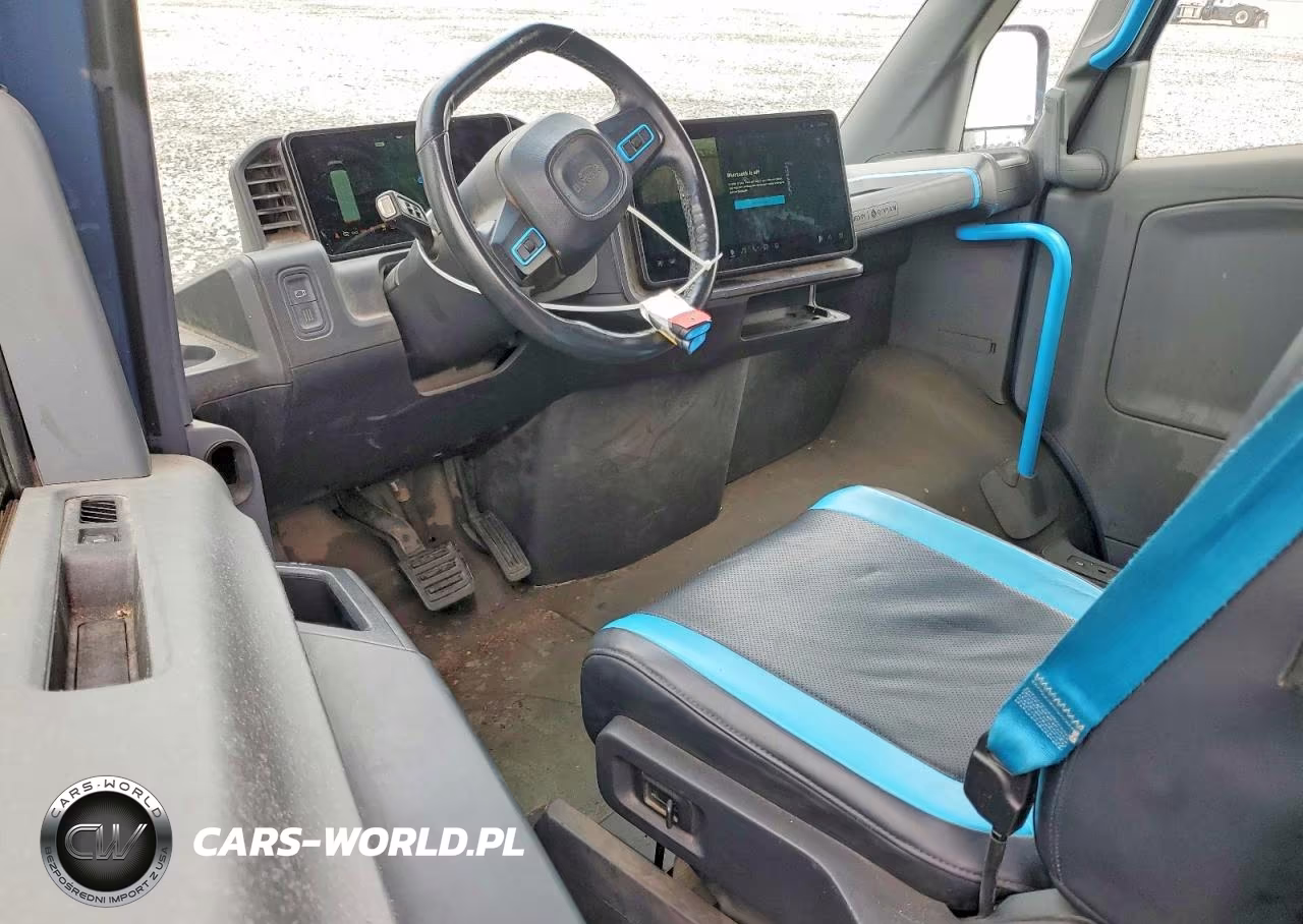 2023 Rivian Edv 700 Delivery Van VIN:7FCEHEB77PN014541 - 8