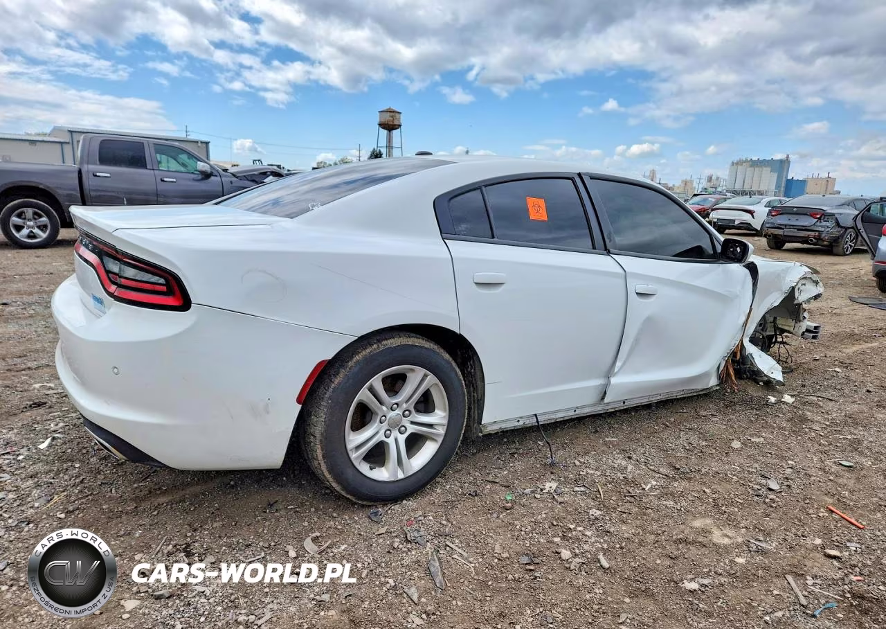 2019 Dodge Charger Sxt VIN:2C3CDXBG4KH707237 - 3