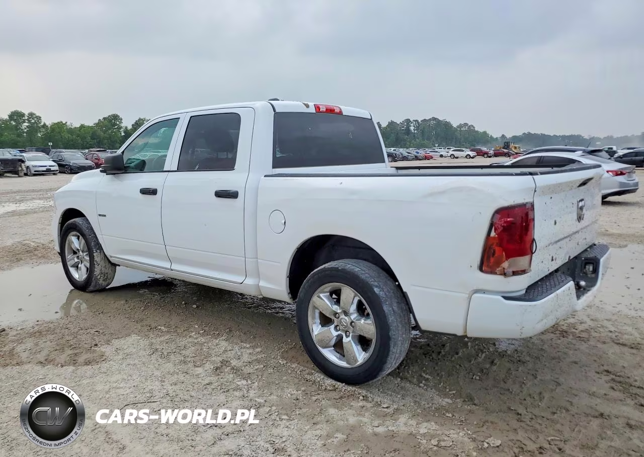 2019 Ram 1500 Classic Express 4X2 5'7 Box VIN:1C6RR6KG1KS621384 - 2