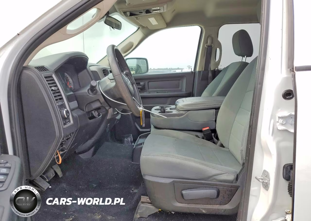 2019 Ram 1500 Classic Express 4X2 5'7 Box VIN:1C6RR6KG1KS621384 - 7
