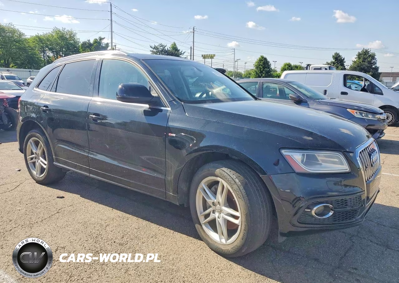 2014 Audi Q5 Premium Plus VIN:WA1DGAFP0EA024754 - 4