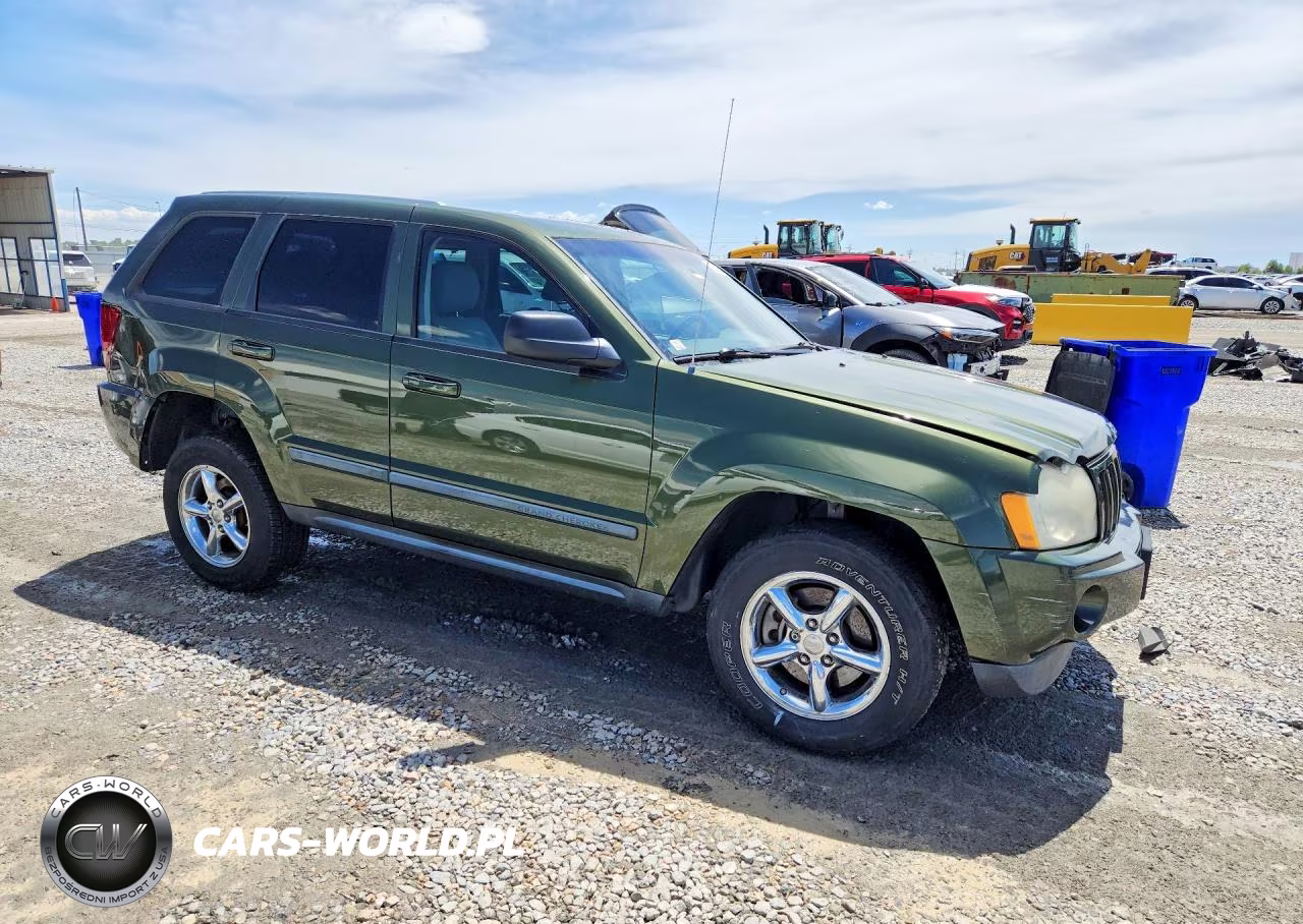 2007 Jeep Grand Cherokee Laredo VIN:1J8GR48K57C681596 - 4