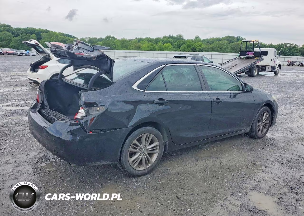 2017 Toyota Camry Se VIN:4T1BF1FK7HU784795 - 3