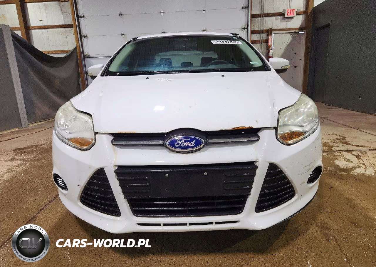 2014 Ford Focus Se VIN:1FADP3F22EL124256 - 5