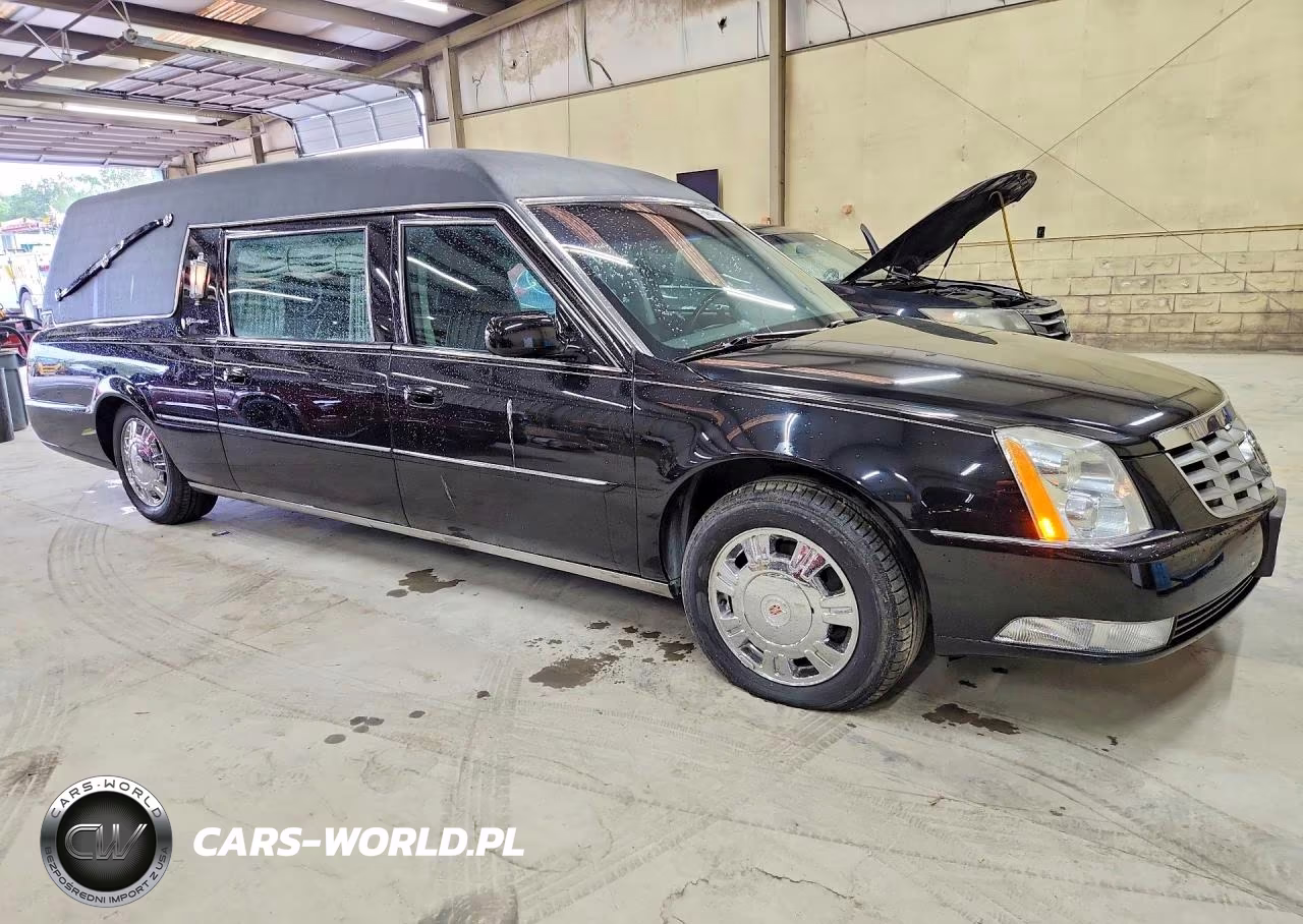 2011 Cadillac Professional Chassis VIN:1GE8K8C60BU500304 - 4