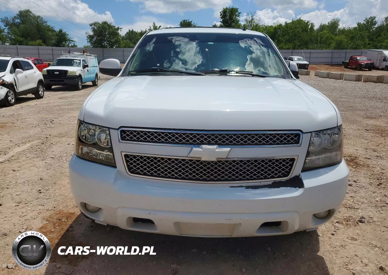 2011 Chevrolet Tahoe C1500 Ls VIN:1GNSCAE00BR384043 - 5