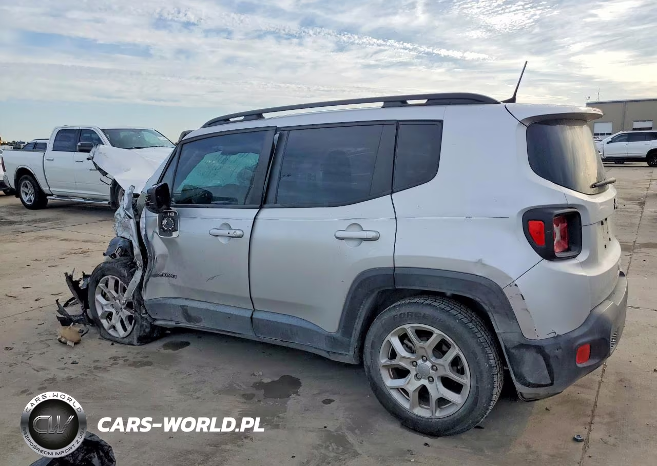 2018 Jeep Renegade Latitude VIN:ZACCJABB5JPJ19718 - 2