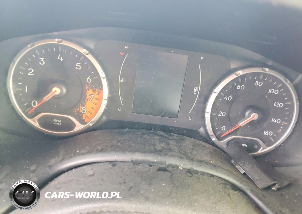 2018 Jeep Renegade Latitude VIN:ZACCJABB5JPJ19718 - 9