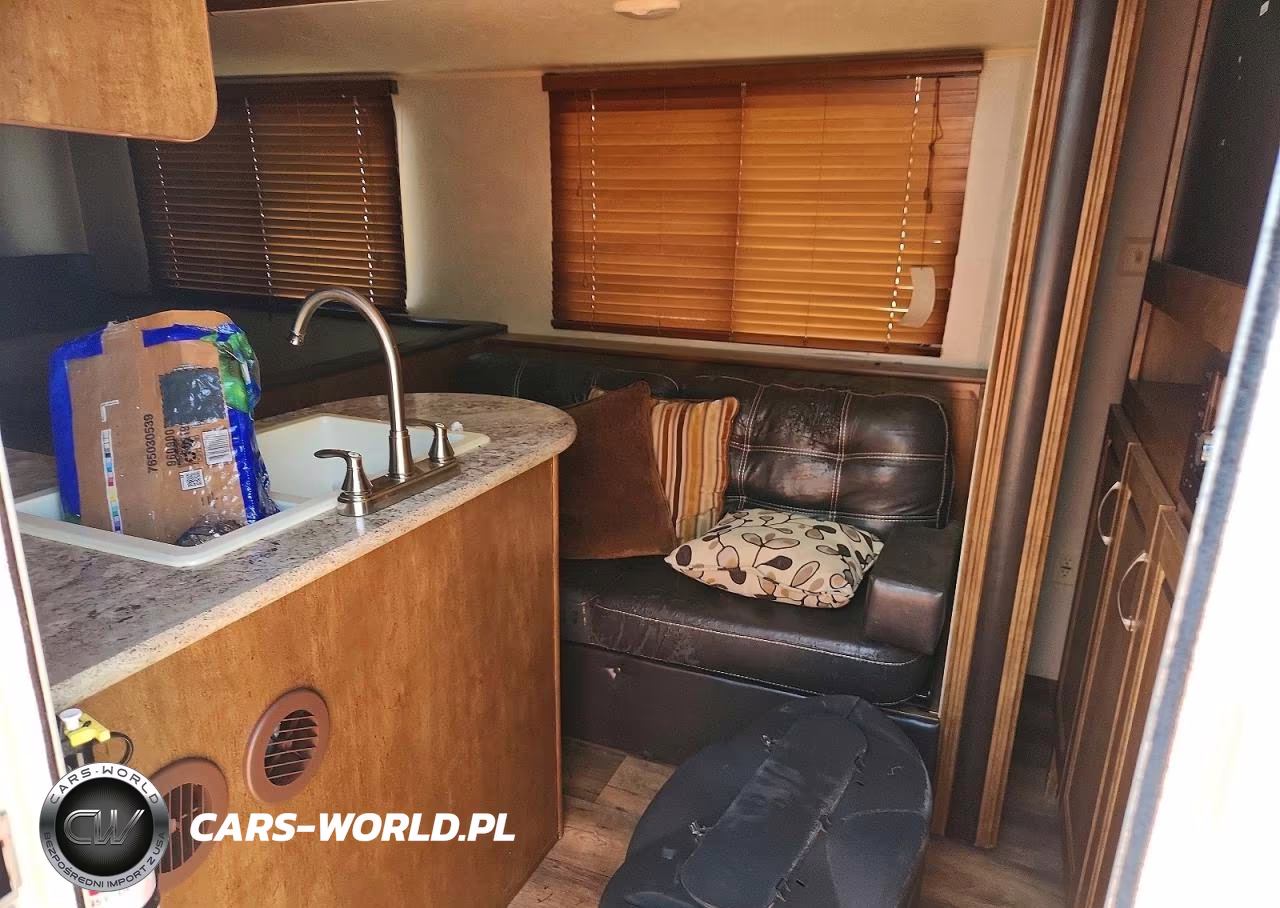 2017 Forest River Cruise Lite Camper VIN:4X4TSMB22H7411880 - 5