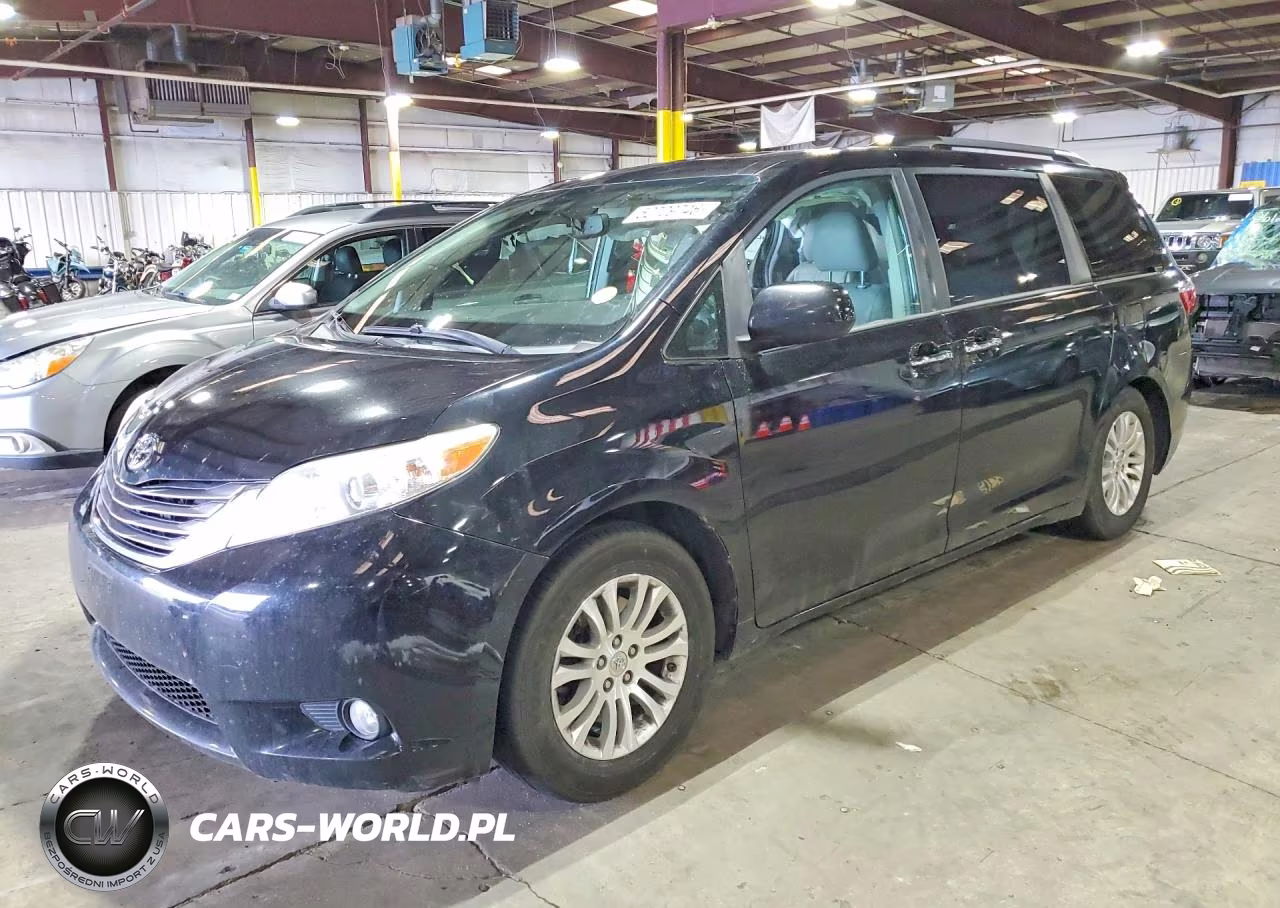 2015 Toyota Sienna Xle Premium 8-Passenger