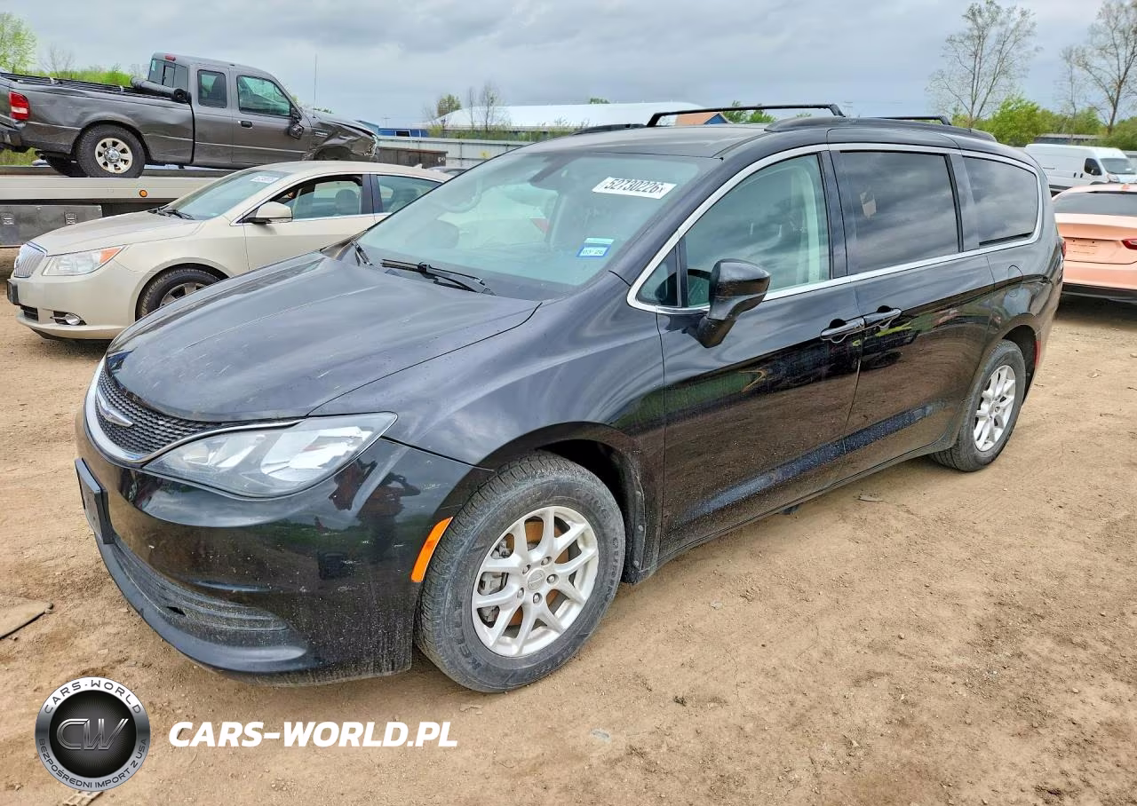 2020 Chrysler Voyager Lxi
