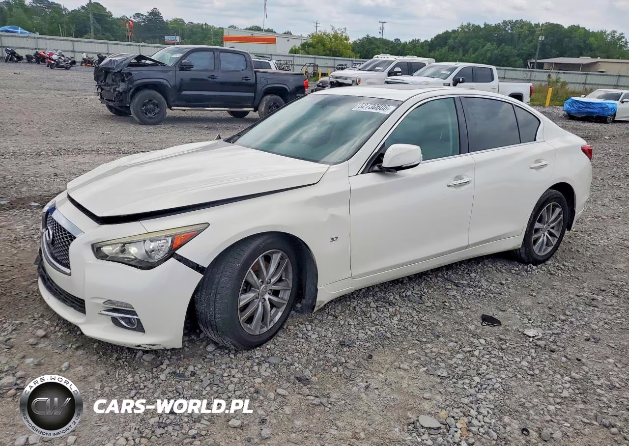 2015 Infiniti Q50 Premium
