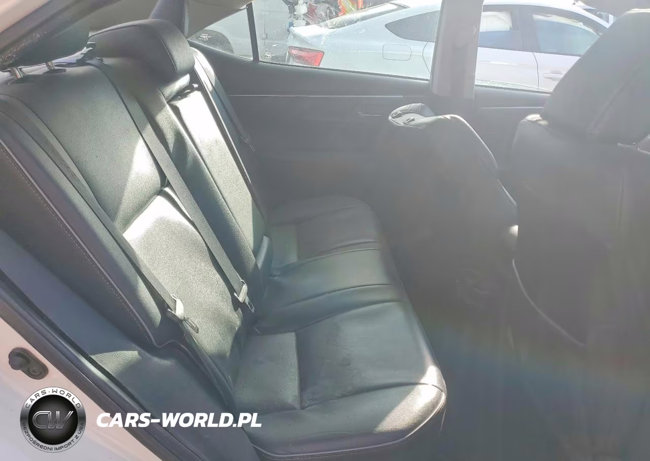 2015 Toyota Corolla L VIN:5YFBURHE1FP347031 - 10