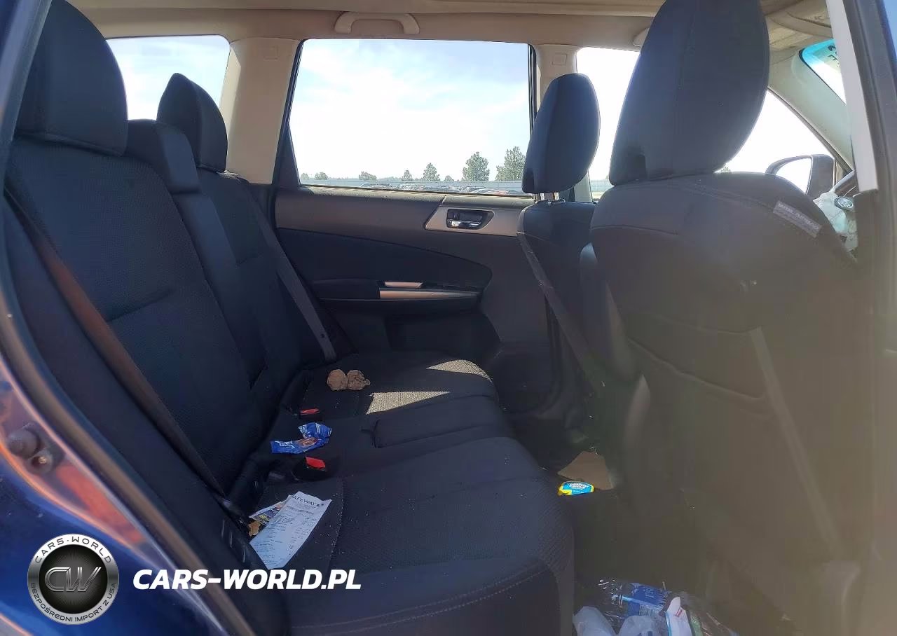 2012 Subaru Forester 2.5X Premium VIN:JF2SHADCXCH418147 - 11