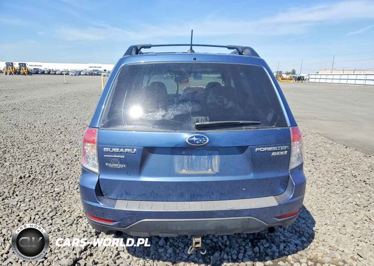 2012 Subaru Forester 2.5X Premium VIN:JF2SHADCXCH418147 - 6