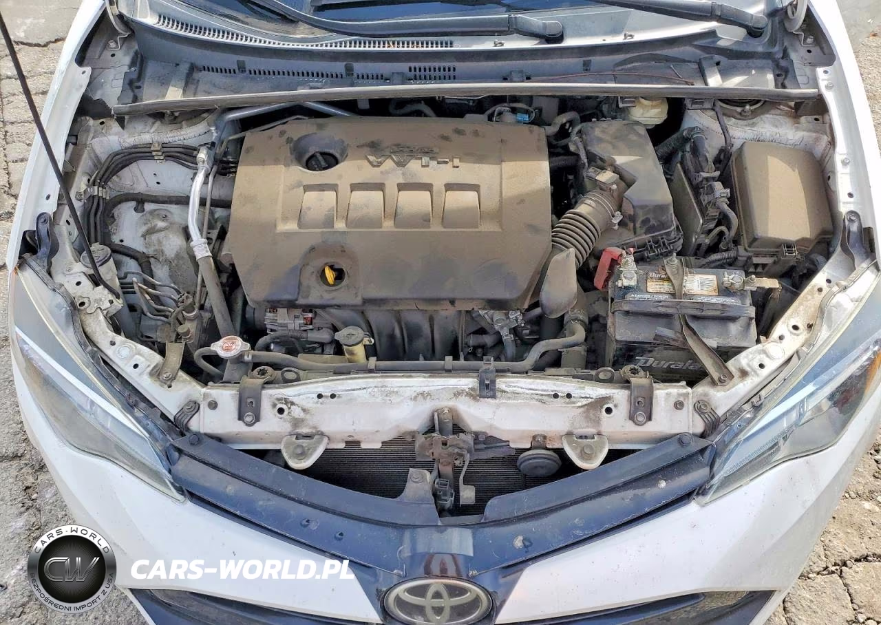 2018 Toyota Corolla Le VIN:5YFBURHE8JP790236 - 11