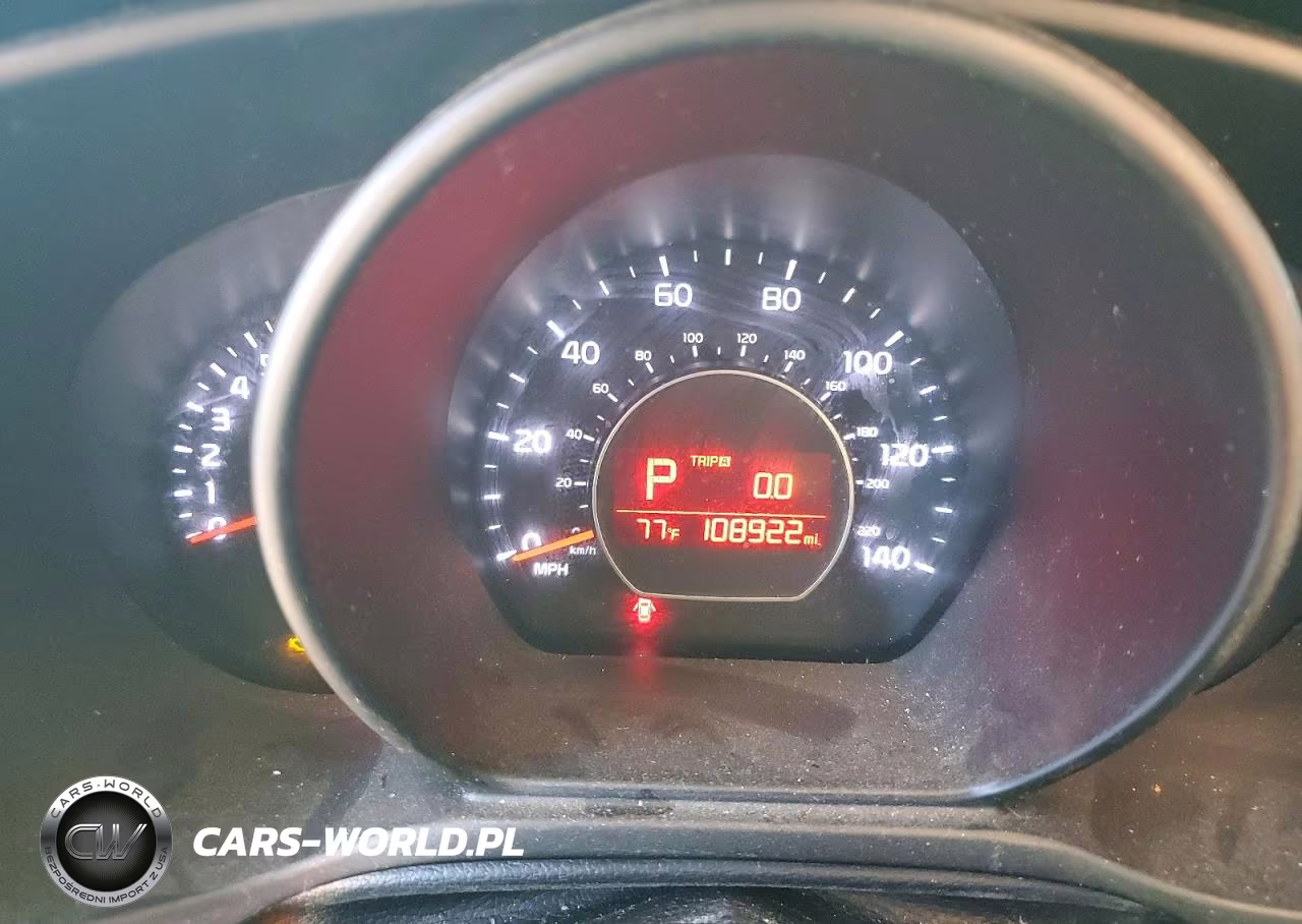 2018 Kia Soul + VIN:KNDJP3A58J7567660 - 9