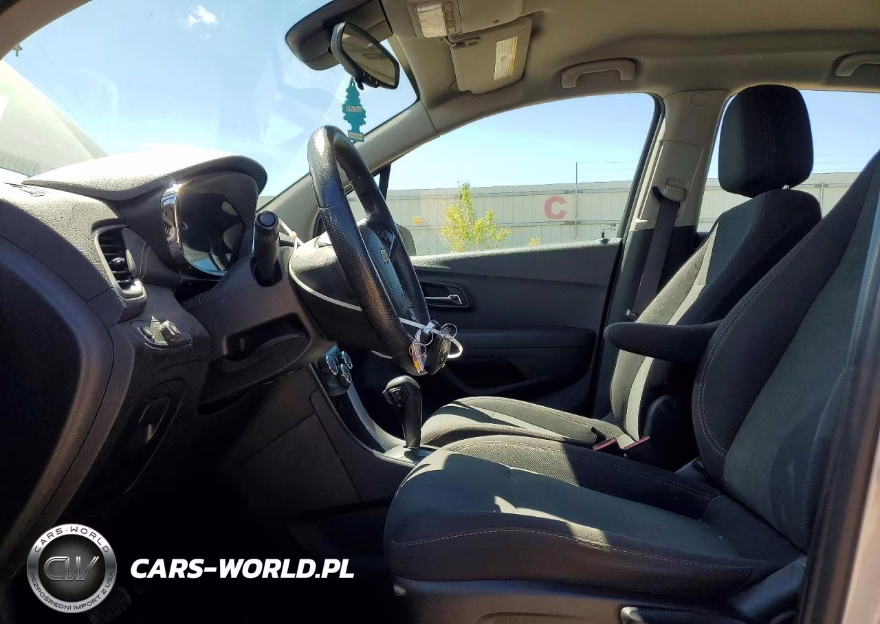 2019 Chevrolet Trax Ls VIN:3GNCJKSB9KL318555 - 7