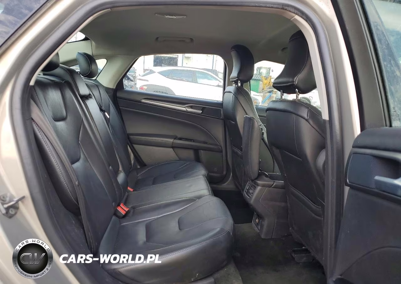 2016 Ford Fusion Titanium VIN:3FA6P0K93GR197411 - 10