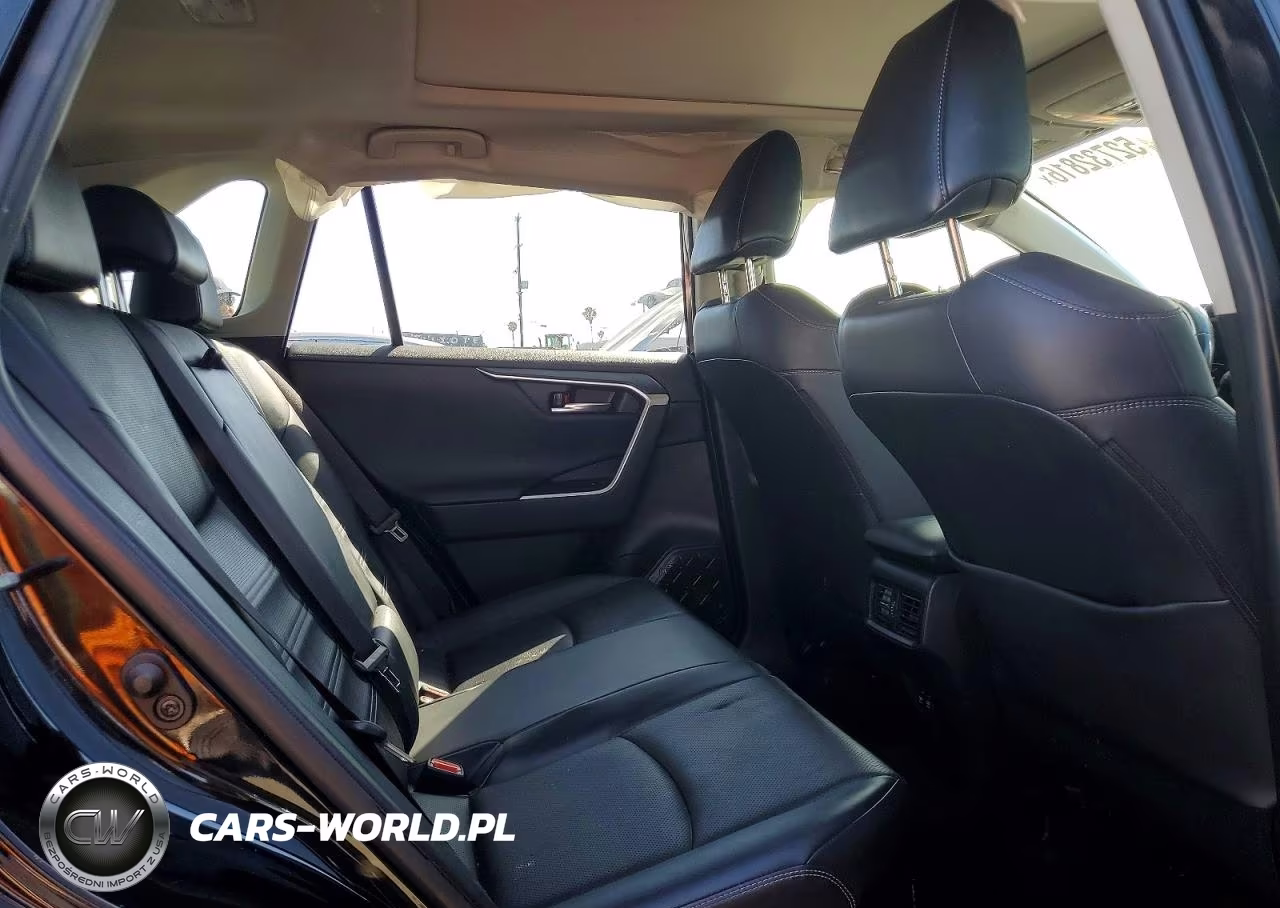 2020 Toyota Rav4 Limited VIN:JTMDWRFV2LD547906 - 11