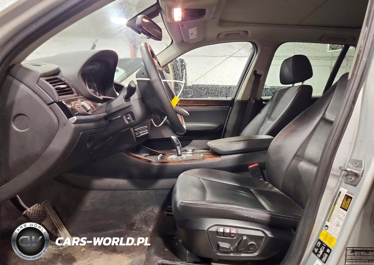 2017 BMW X3 xDrive28I VIN:5UXWX9C55H0T05764 - 7