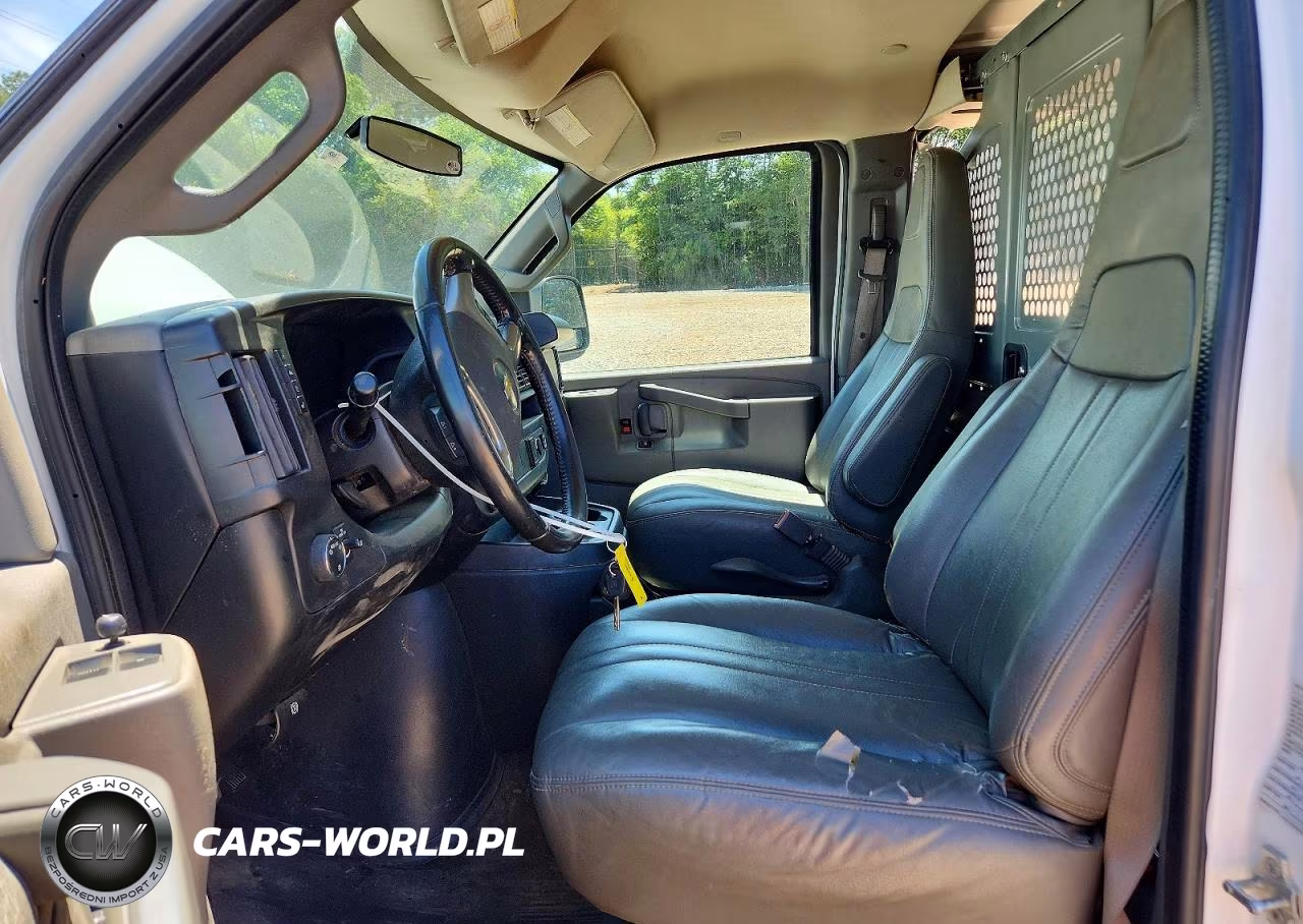 2017 Chevrolet Express G2500 VIN:1GCWGAFF3H1336741 - 7