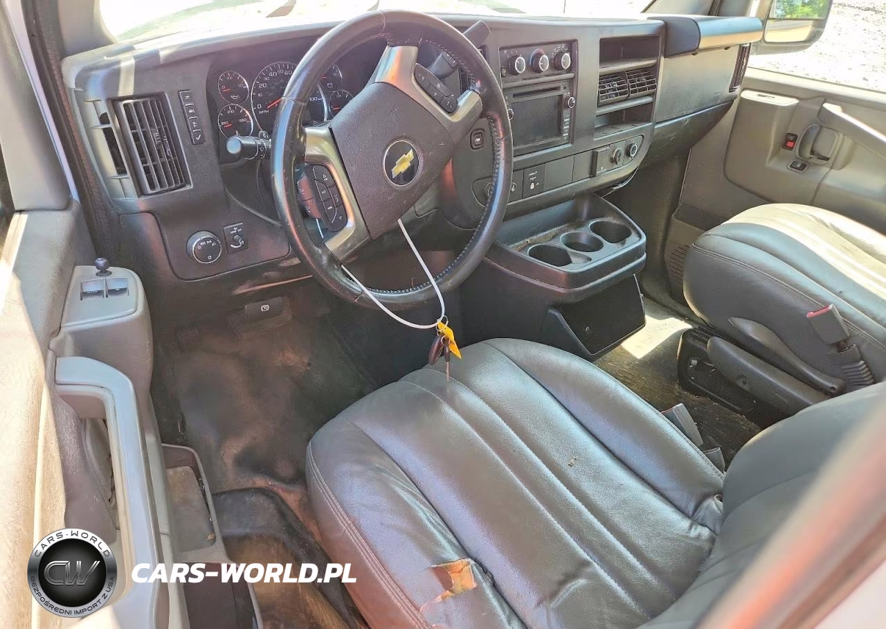 2017 Chevrolet Express G2500 VIN:1GCWGAFF3H1336741 - 8