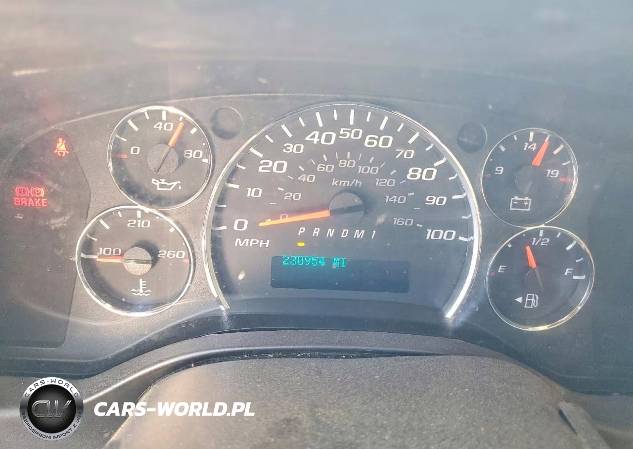 2017 Chevrolet Express G2500 VIN:1GCWGAFF3H1336741 - 9