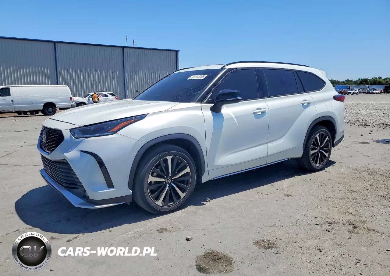 2022 Toyota Highlander Xse