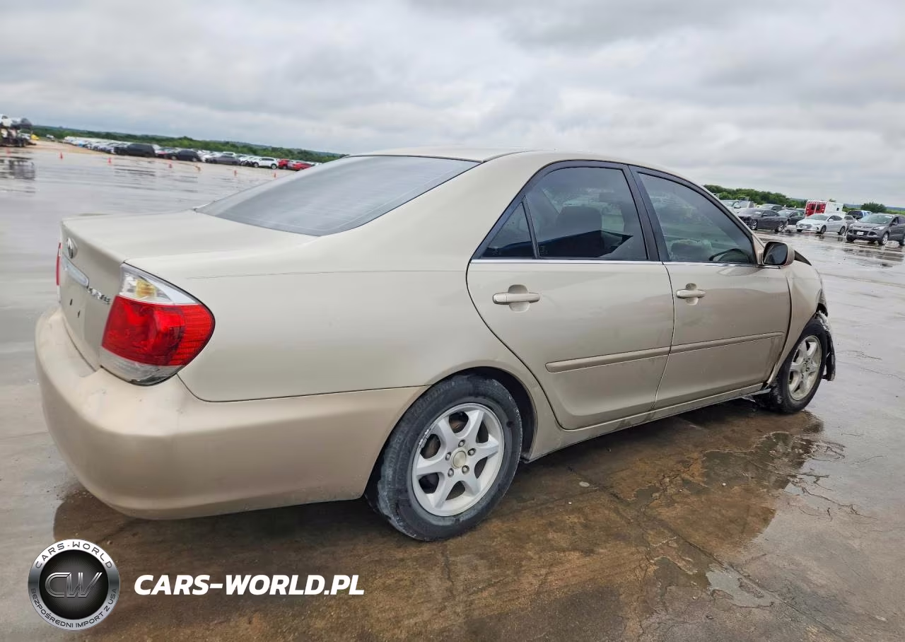 2005 Toyota Camry Le VIN:4T1BE30K45U398936 - 3