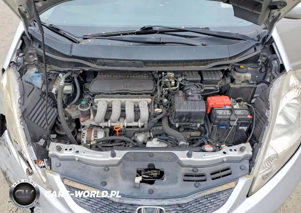 2011 Honda Fit Sport VIN:JHMGE8H6XBC022532 - 12