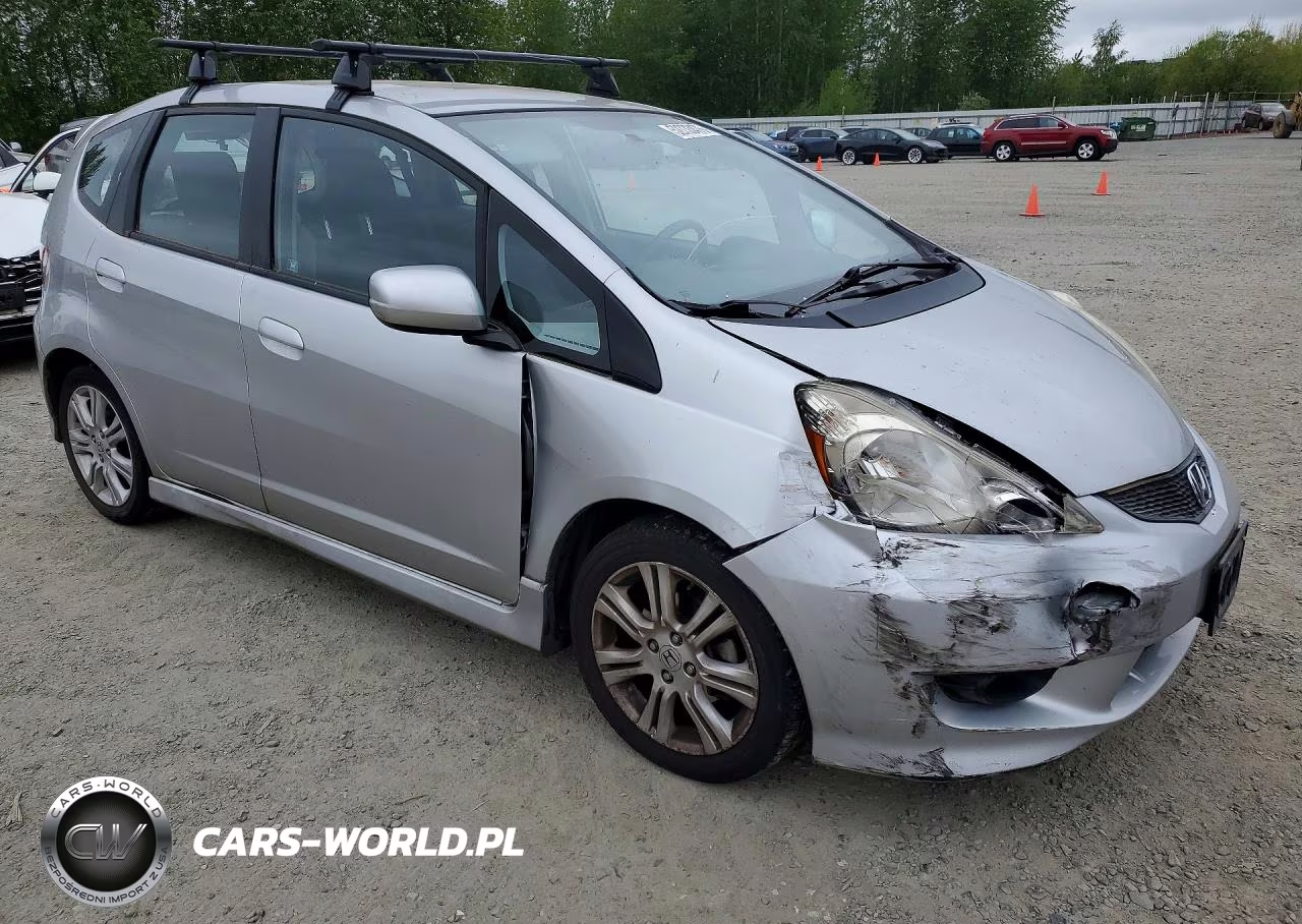 2011 Honda Fit Sport VIN:JHMGE8H6XBC022532 - 4