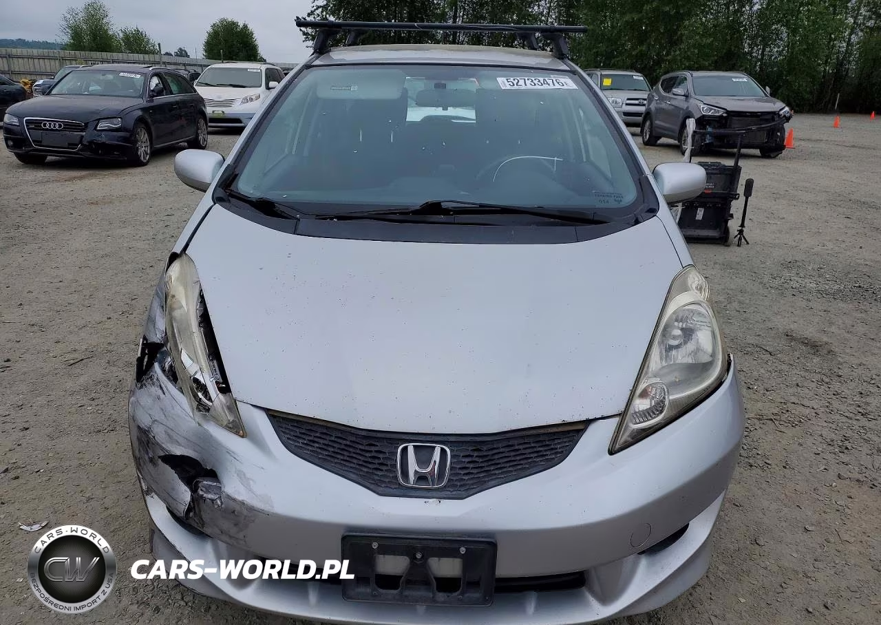 2011 Honda Fit Sport VIN:JHMGE8H6XBC022532 - 5