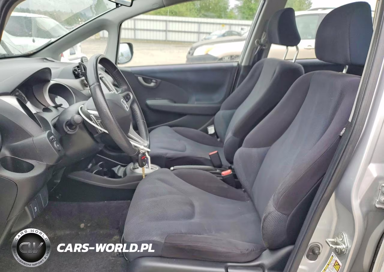 2011 Honda Fit Sport VIN:JHMGE8H6XBC022532 - 7